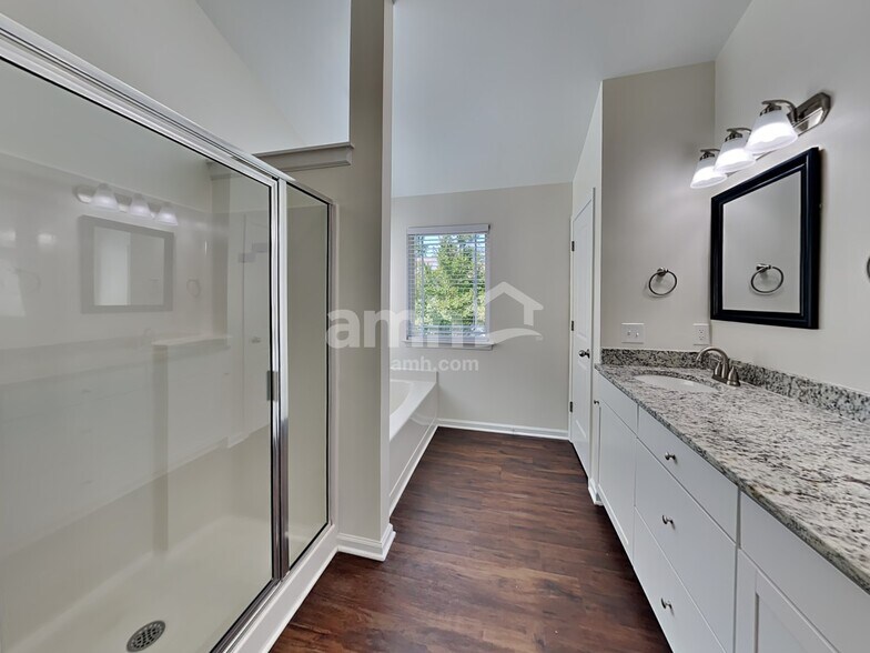 Building Photo - 4899 McEver View Dr