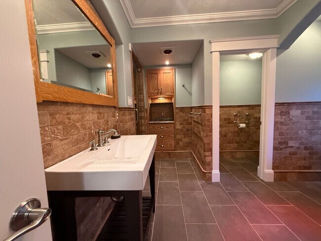 Building Photo - 6763 Granite Peak Dr