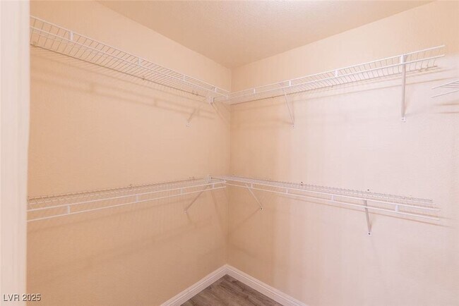 Building Photo - 7127 S Durango Dr