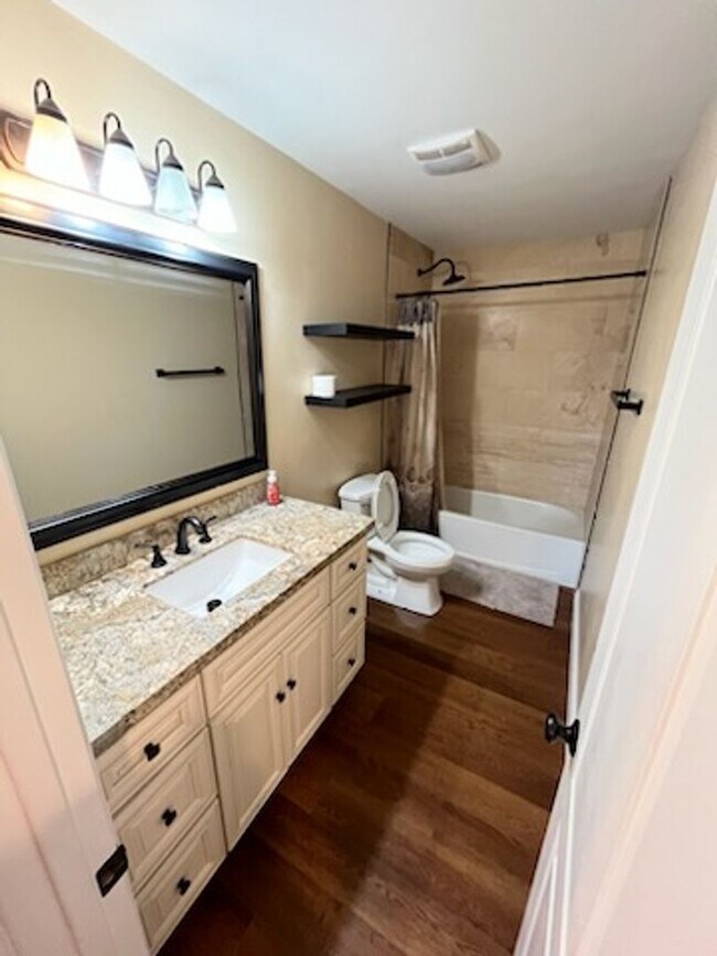 Building Photo - Charming 3 Bedroom Home for Rent in Brawle...