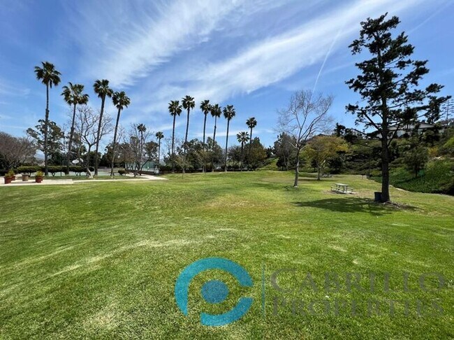 Building Photo - 2419 Fieldlane Pl