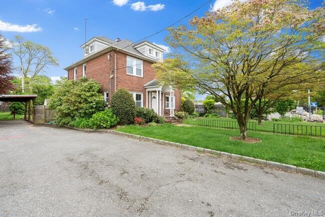 Building Photo - 1030 Glen Cove Ave