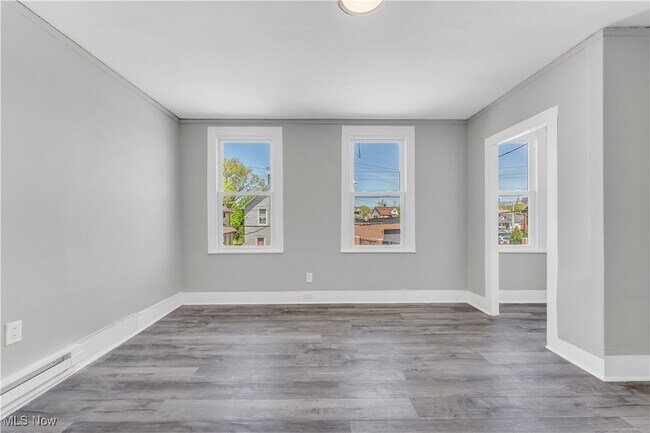 Building Photo - 3701 Chatham Ave