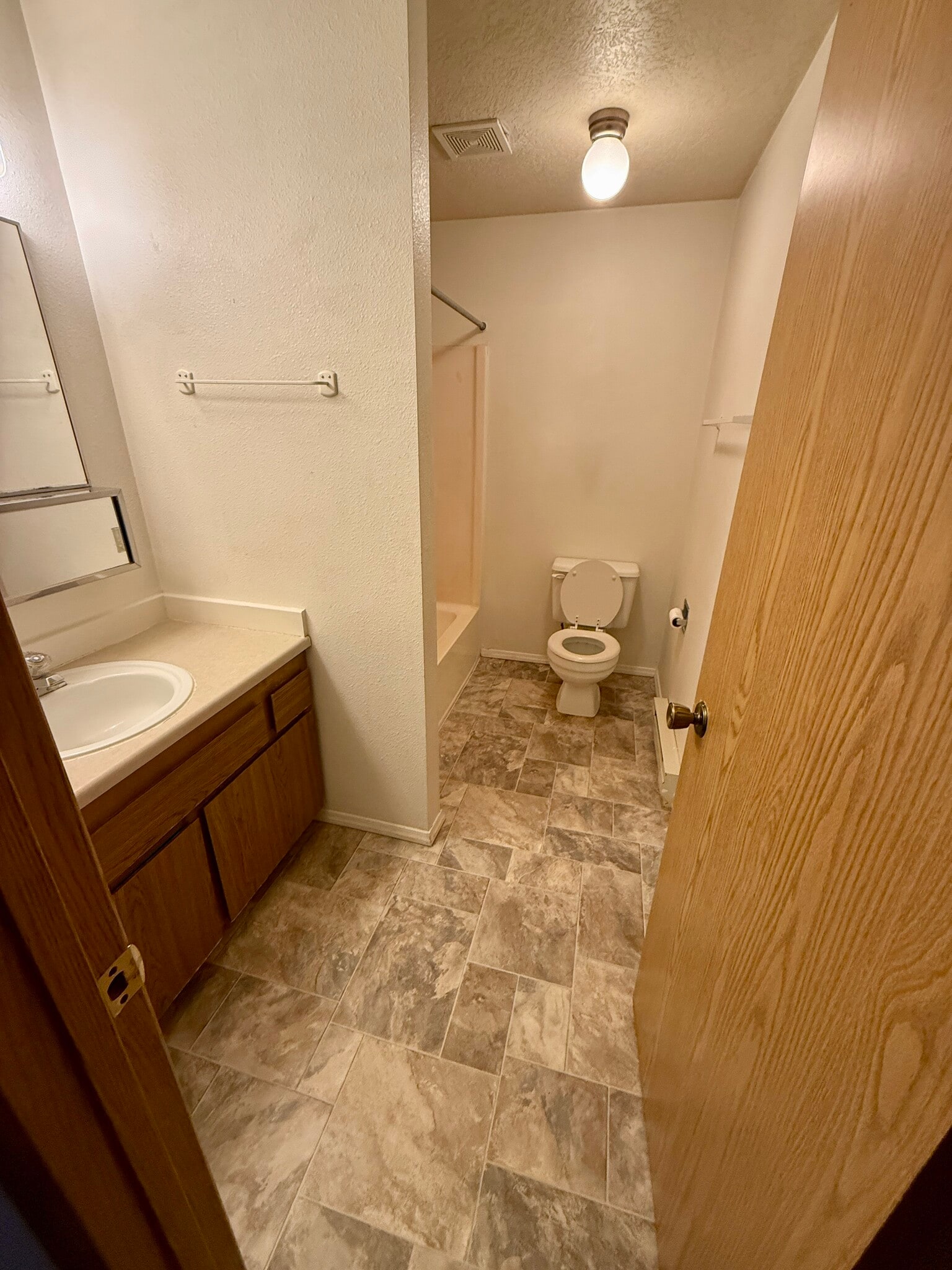 Building Photo - 631 Quincy St