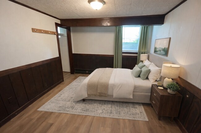 Building Photo - 411 Paunack Pl