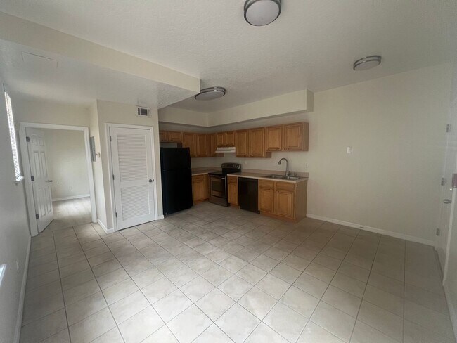 Building Photo - Canaveral Bay 510