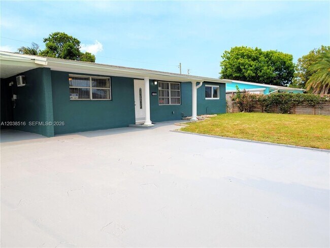 Building Photo - 2721 NW 25th St