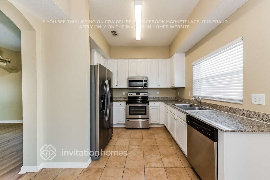 Building Photo - 110 Smokey Hill Ave