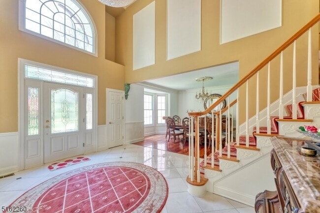 Building Photo - 12 Fieldflower Dr