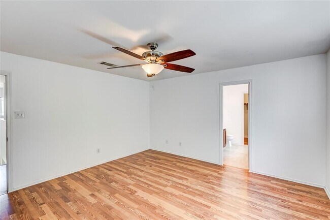 Building Photo - 1609 Anise Dr