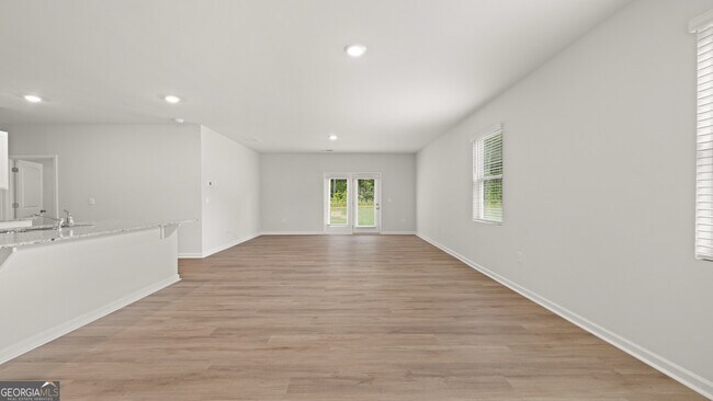 Building Photo - 102 Glenrise Dr