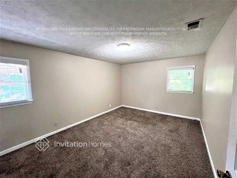 Building Photo - 3993 Sugar Valley Dr SE