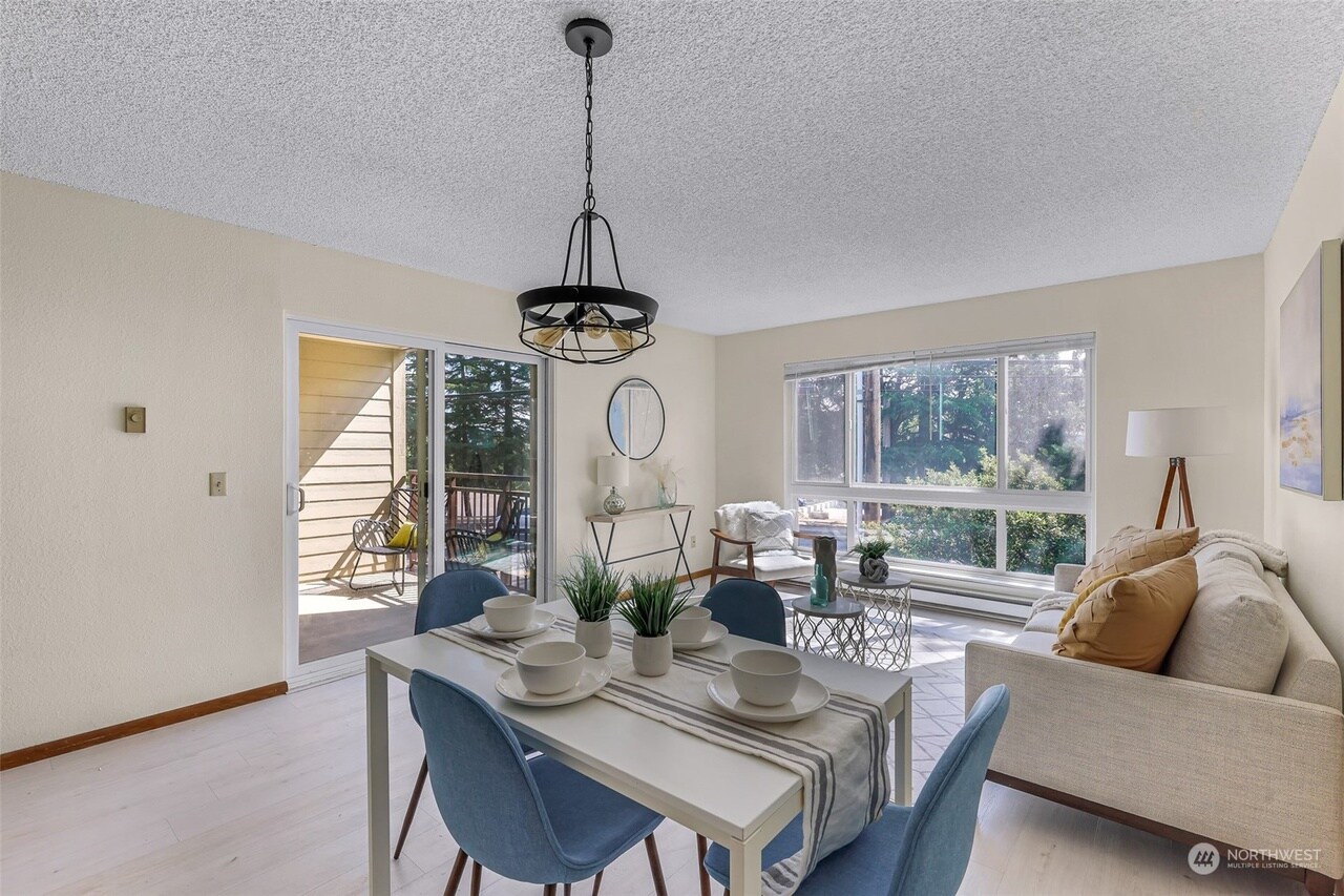 Building Photo - 5844 NE 75th St