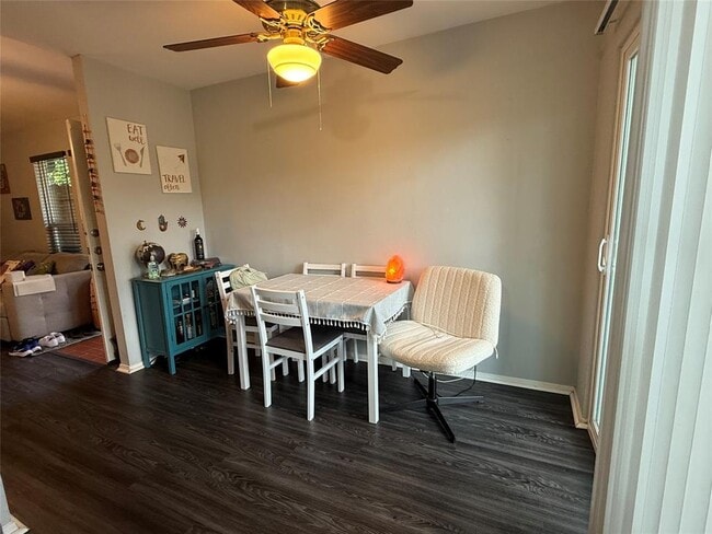 Building Photo - 816 Ramble Ln