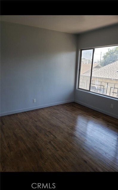 Primary Photo - 1451 E 21st St