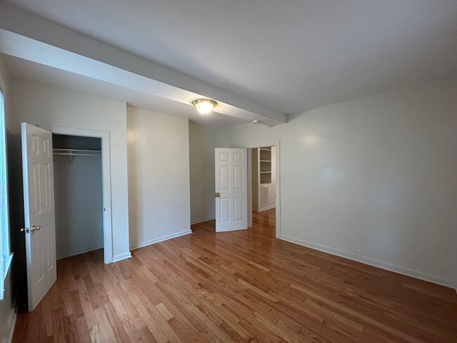 Building Photo - Spacious 2 Bed 2 Bath House with Storage /...