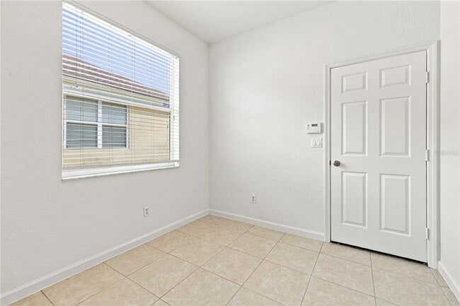 Building Photo - 3576 Maple Ridge Loop