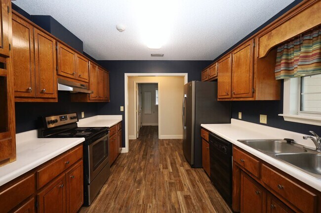 Building Photo - 326 Jennifer Cir