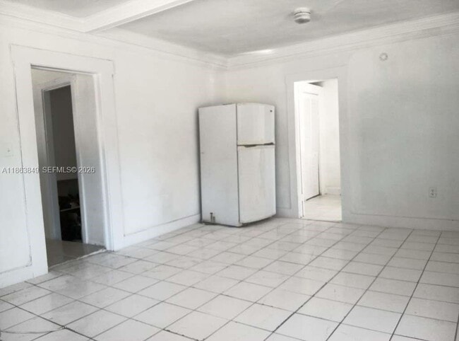 Building Photo - 1925 NW 56th St