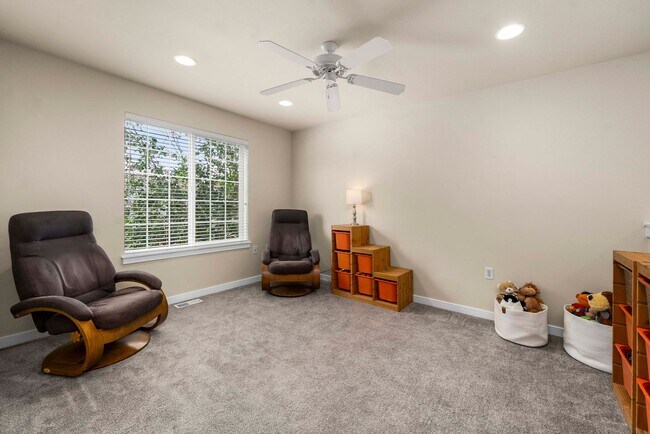 Building Photo - 2030 Nelson St