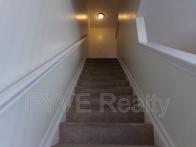 Building Photo - 467 Westgreen Ln