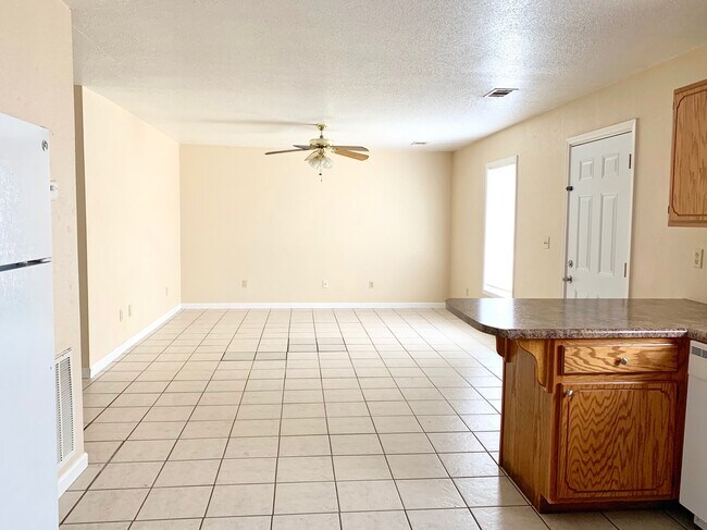 Building Photo - A-C Hill