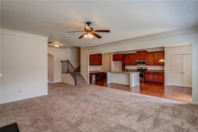 Building Photo - 129 Stonewood Creek Ct