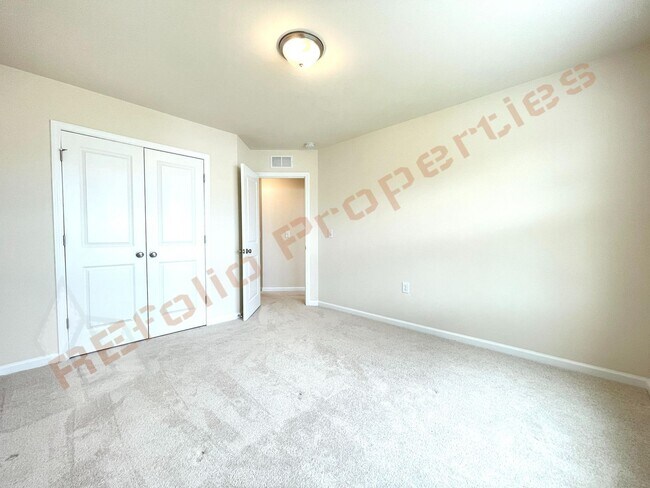 Building Photo - 1211 Homecoming Wy
