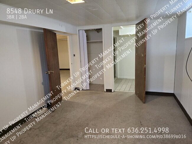 Building Photo - 8548 Drury Ln