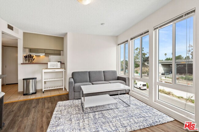 Building Photo - 3600 Bagley Ave