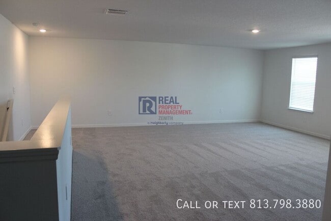 Building Photo - 1716 Tropical Oasis Ave