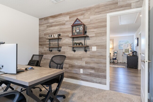 Building Photo - 113 Ridgeway Cir