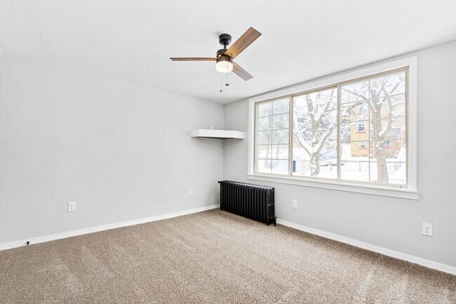 Building Photo - Beautiful 3 bedroom home in Pittsburgh available July 1!