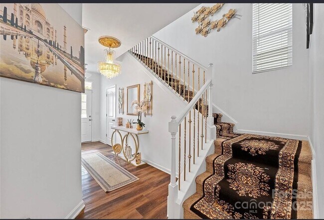 Building Photo - Stunning 4BR House + Office, in Charlotte