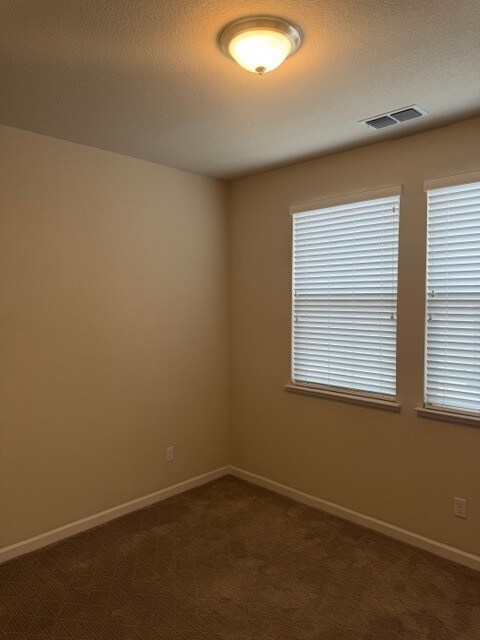 Building Photo - 3936 Purple Finch Ln