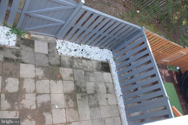 Building Photo - 2851 Bowes Ln