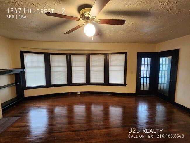 Building Photo - 1547 Hillcrest-2.