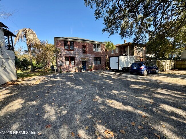 Building Photo - 2670 Post St