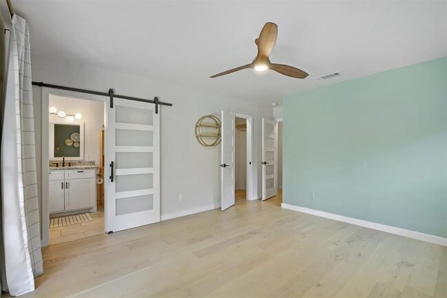 Building Photo - 1602 Thornridge Rd