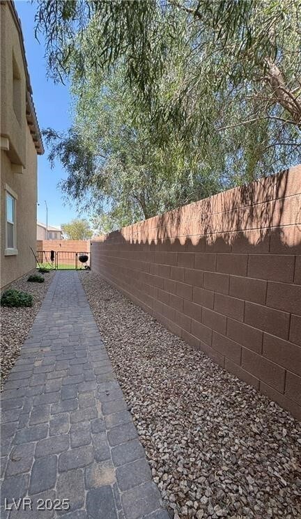 Building Photo - 6387 Ashland Crst St