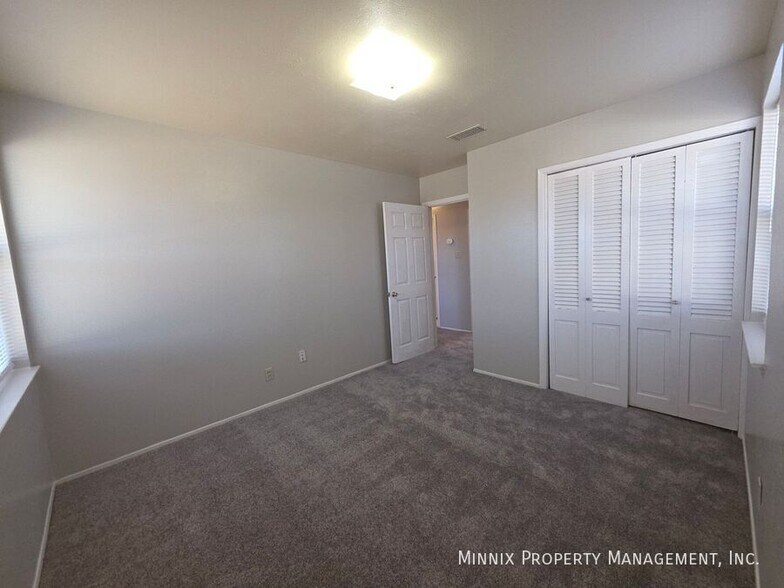 Building Photo - 4610 Storey Ave