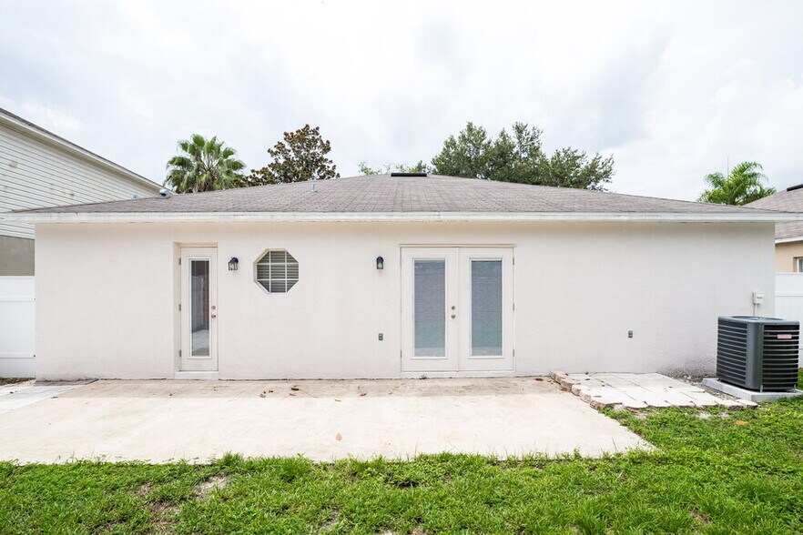 Building Photo - 125 Sterling Pine St