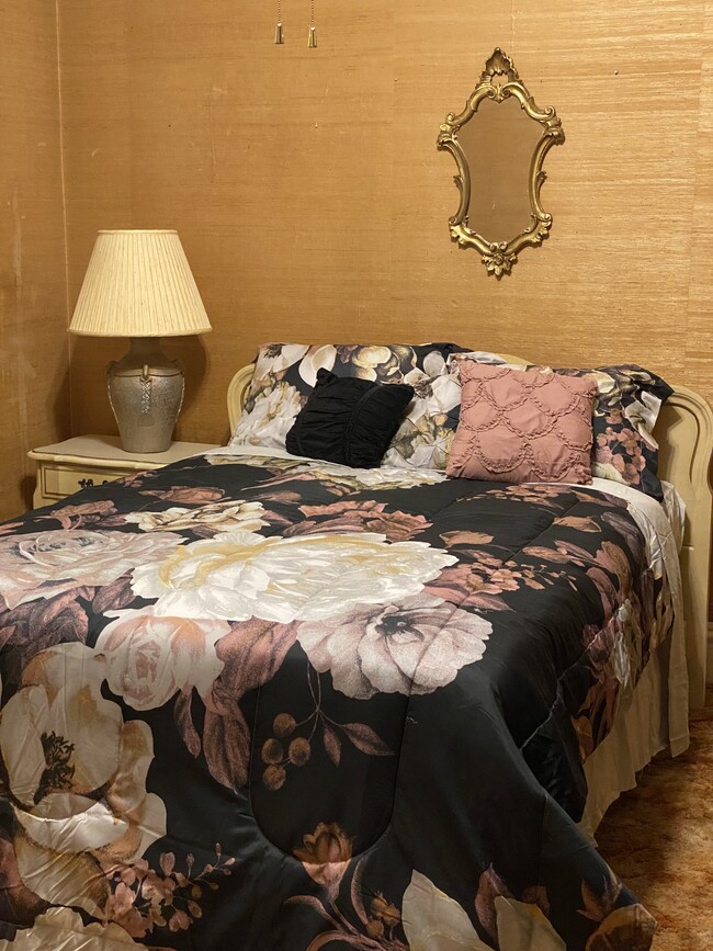 Building Photo - 202 North Ave