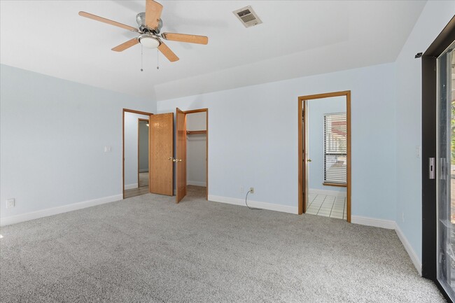 Building Photo - 29766 Tioga Dr