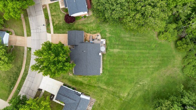 Building Photo - 2947 Meramar Dr