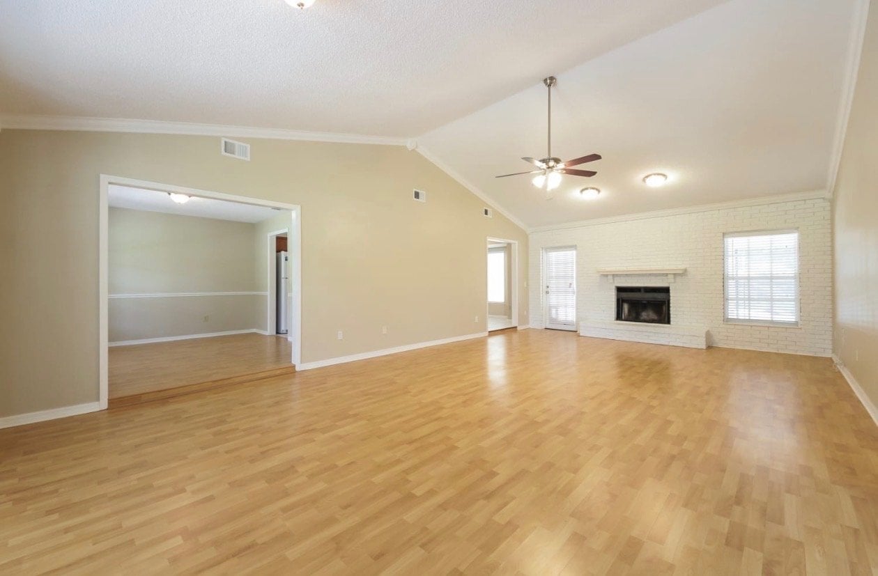 Building Photo - 4447 Windsmere Blvd