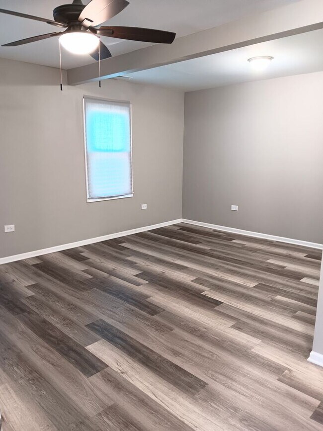 Building Photo - 3426 Fir St