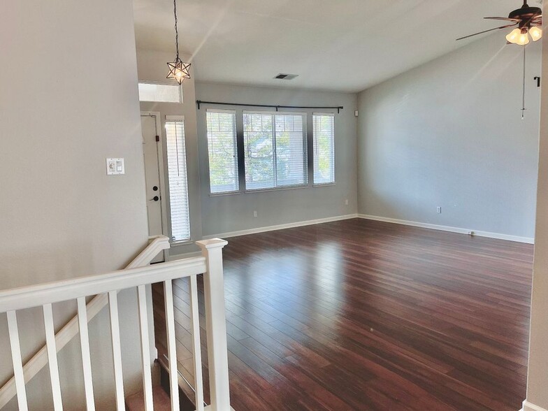 Building Photo - 4011 Harlington Cir