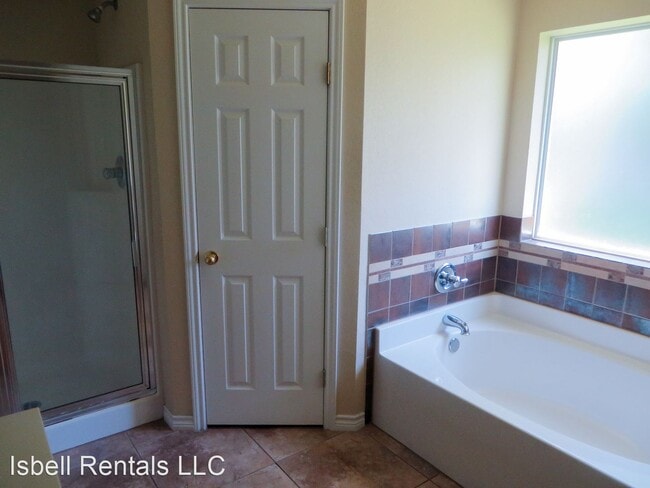 Building Photo - 4 br, 2 bath House - 604 Atlas Ave