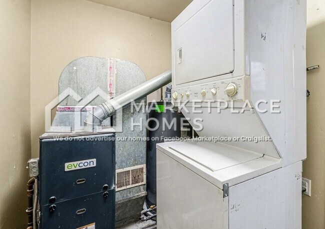 Building Photo - 7228 Toepfer Rd